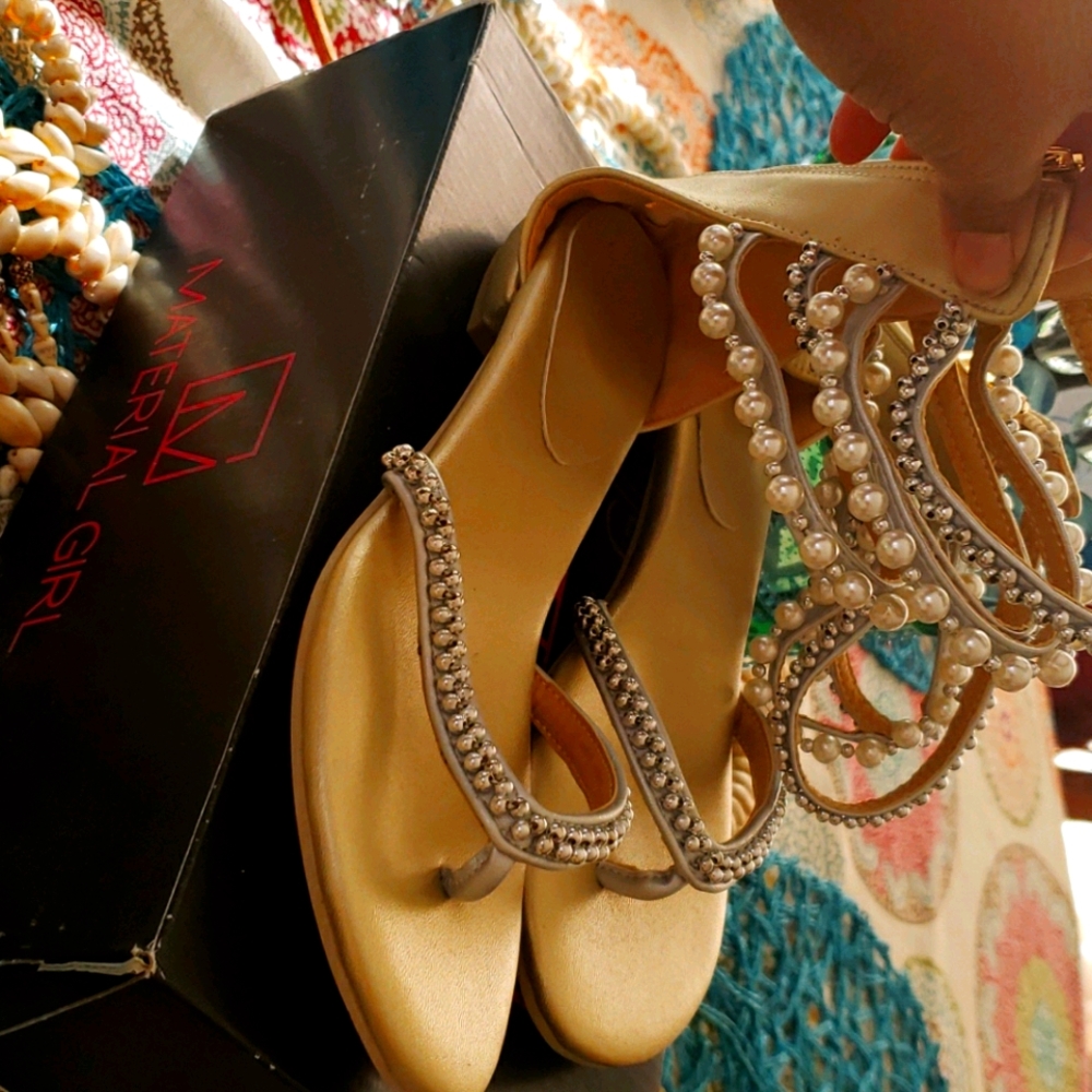 Shoes/sandals